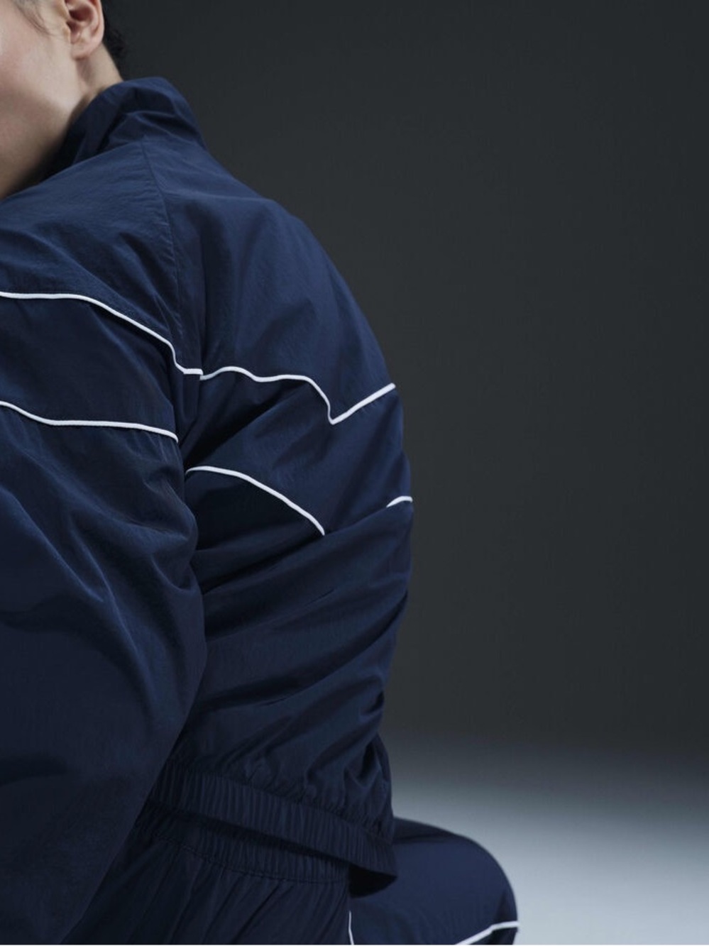 Nike Windrunner Women's Loose UV Woven Full-Zip Jacket Size XL - Picture 3 of 7